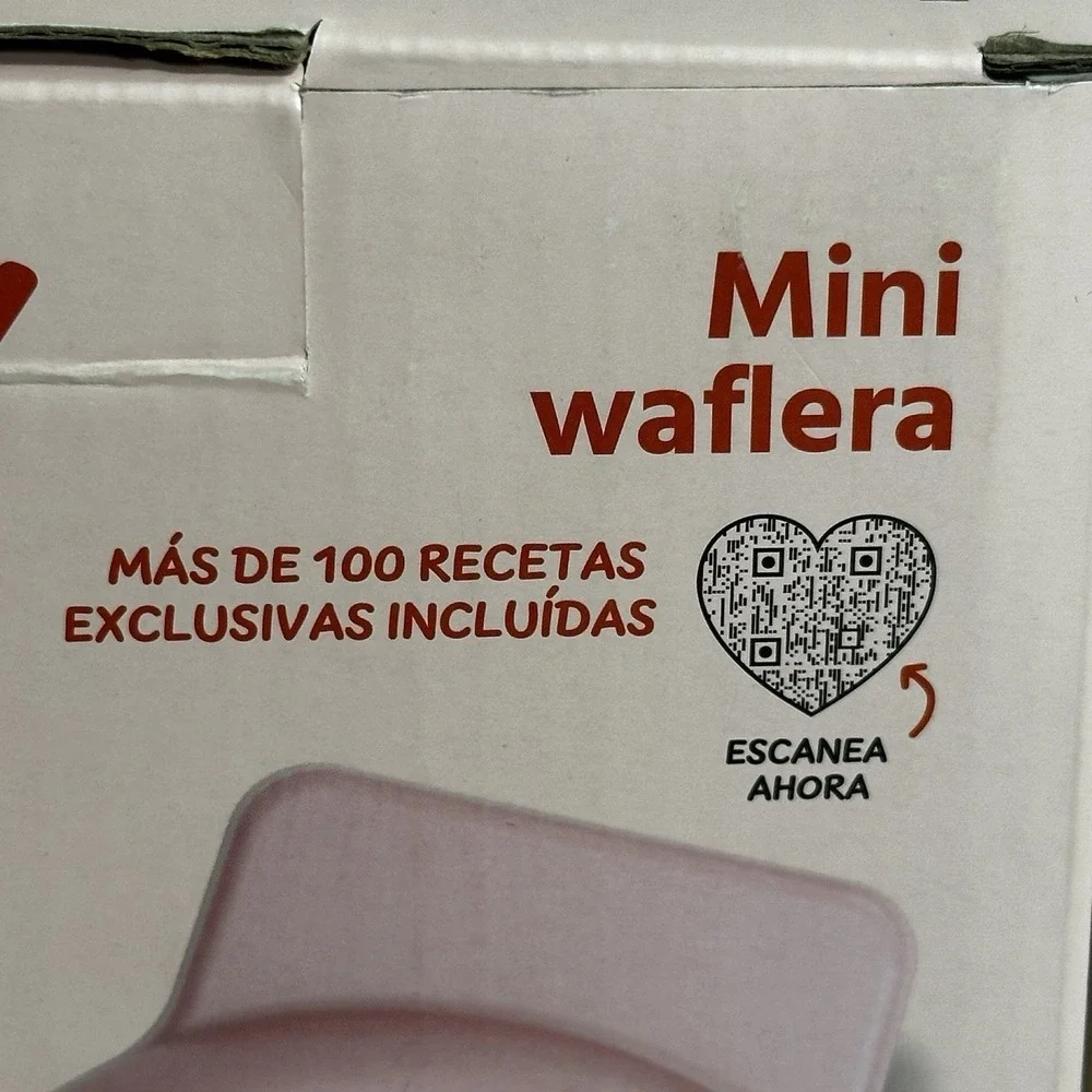 So Yummy by Bella Mini Valentine Pink Heart Shape Waffle Maker + Recipe Book NEW